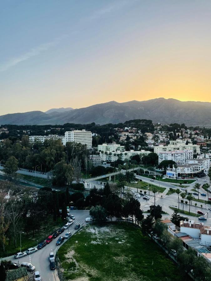 Apartamento La Torre 1337 Precioso, Moderno Y Con Piscina Torremolinos Kültér fotó