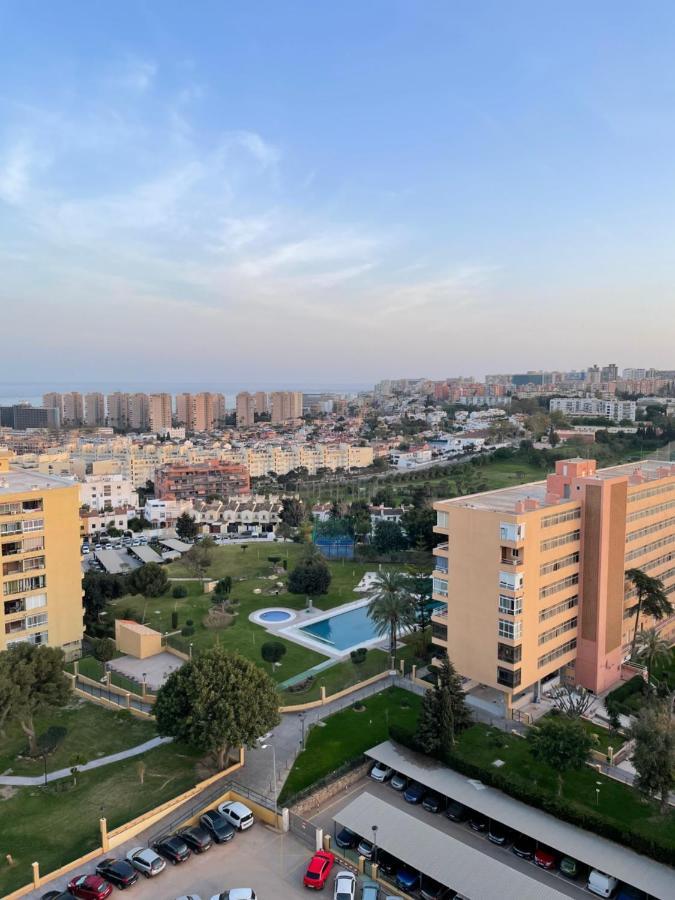 Apartamento La Torre 1337 Precioso, Moderno Y Con Piscina Torremolinos Kültér fotó