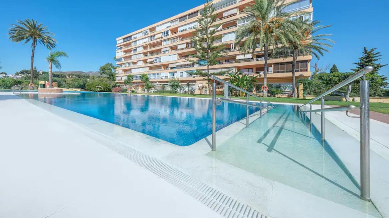 Apartamento La Torre 1337 Precioso, Moderno Y Con Piscina Torremolinos Kültér fotó